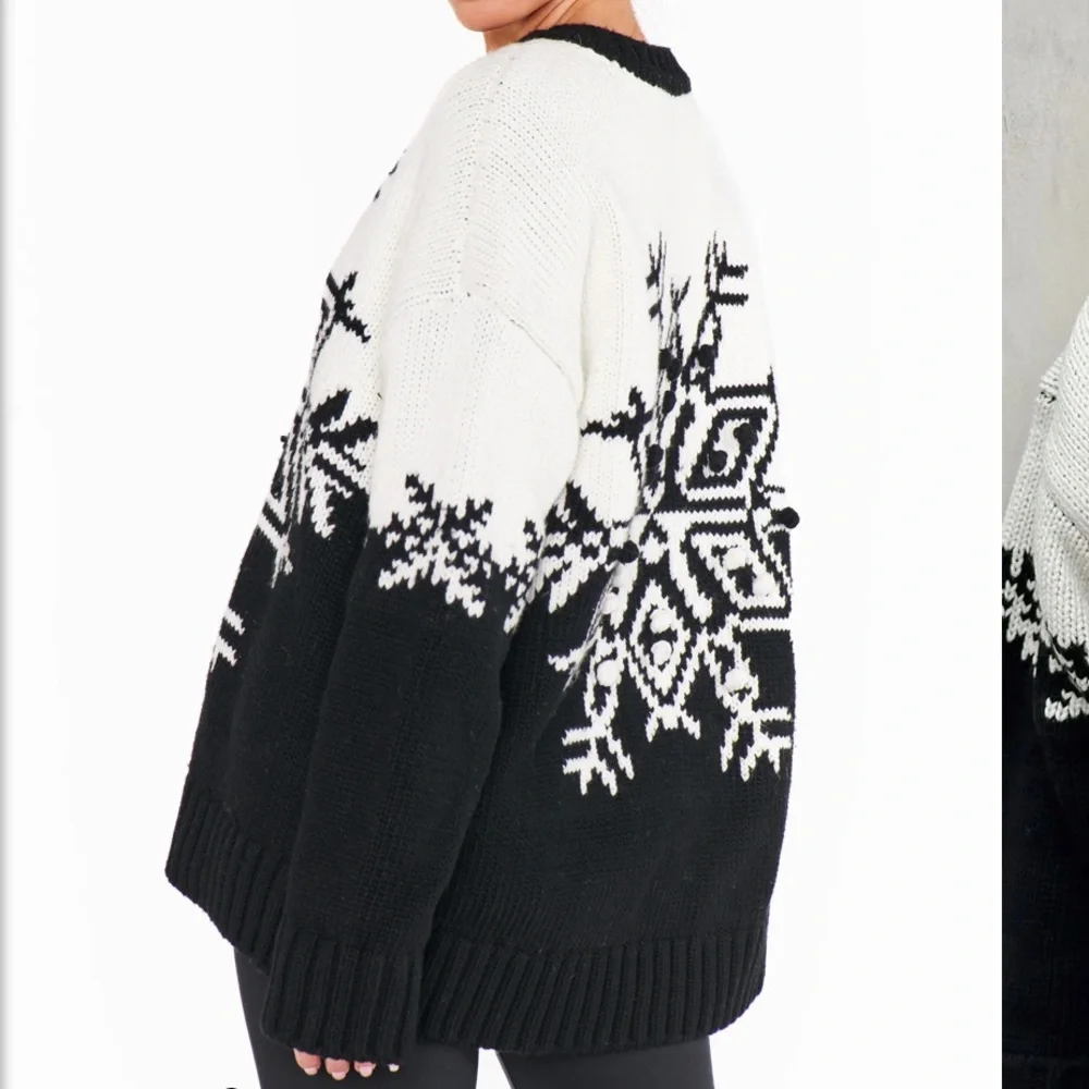 NWT Show Me Your Mumu Snowflake Sweater - Picture 3 of 5